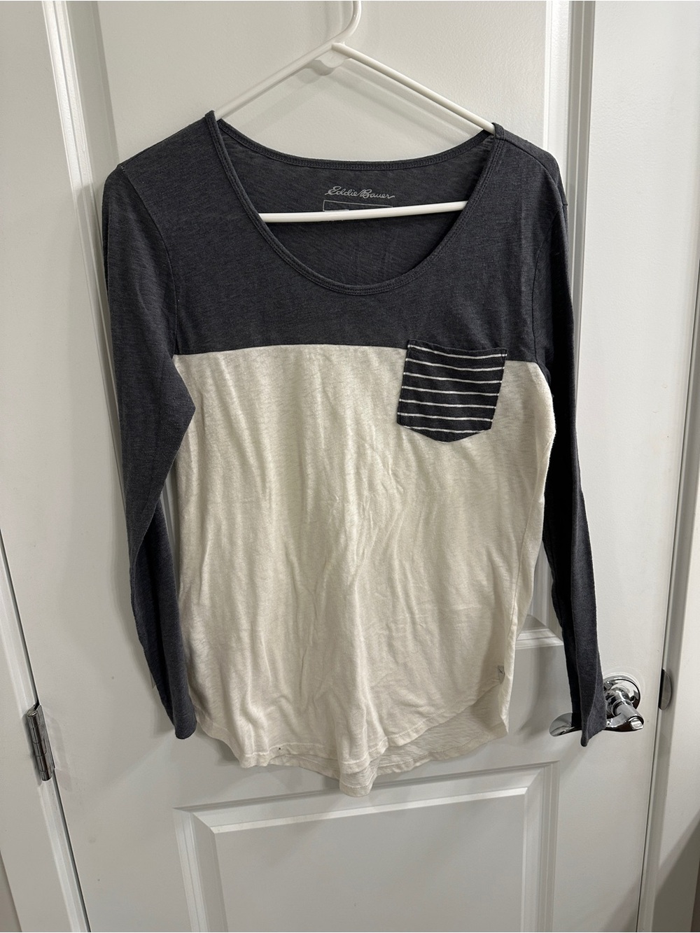 Eddie Bauer Colorblock Long Sleeve Scoop Neck Top - Gray & Cream, medium